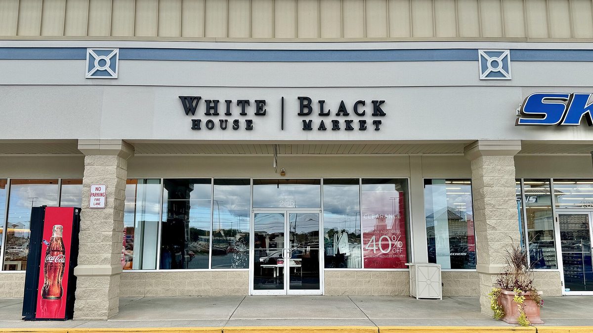 Outlet shopping storefront